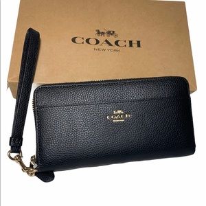 Coach Wallet New in Box NIB Black leather